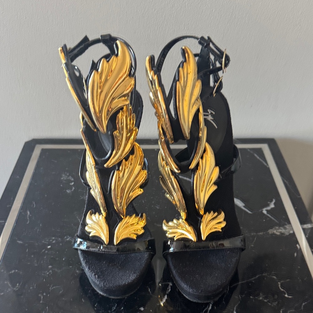 Giuseppe Zanotti Rare Coline Cruel Summer Wing Black Gold Leaf Wedge Sandals 39 - Picture 2 of 5